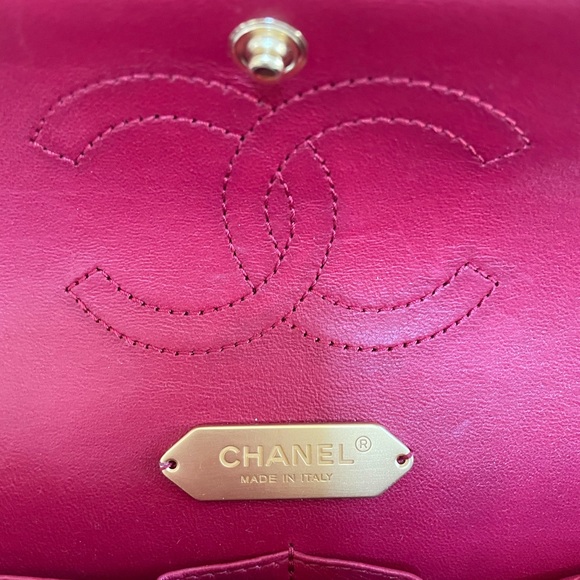 — SOLD — CHANEL CLASSIC CHAIN - Picture 9 of 15